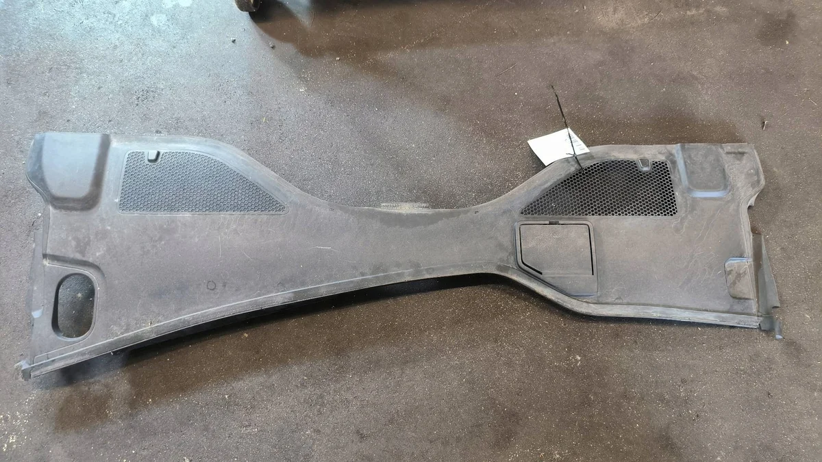 Podszybie Audi A6 C7 4G8819447 Käytetty