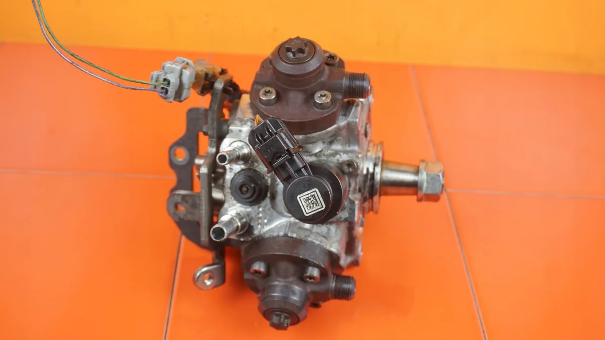 Einspritzpumpe Land Rover 3.0 TD V6 256KM image 4