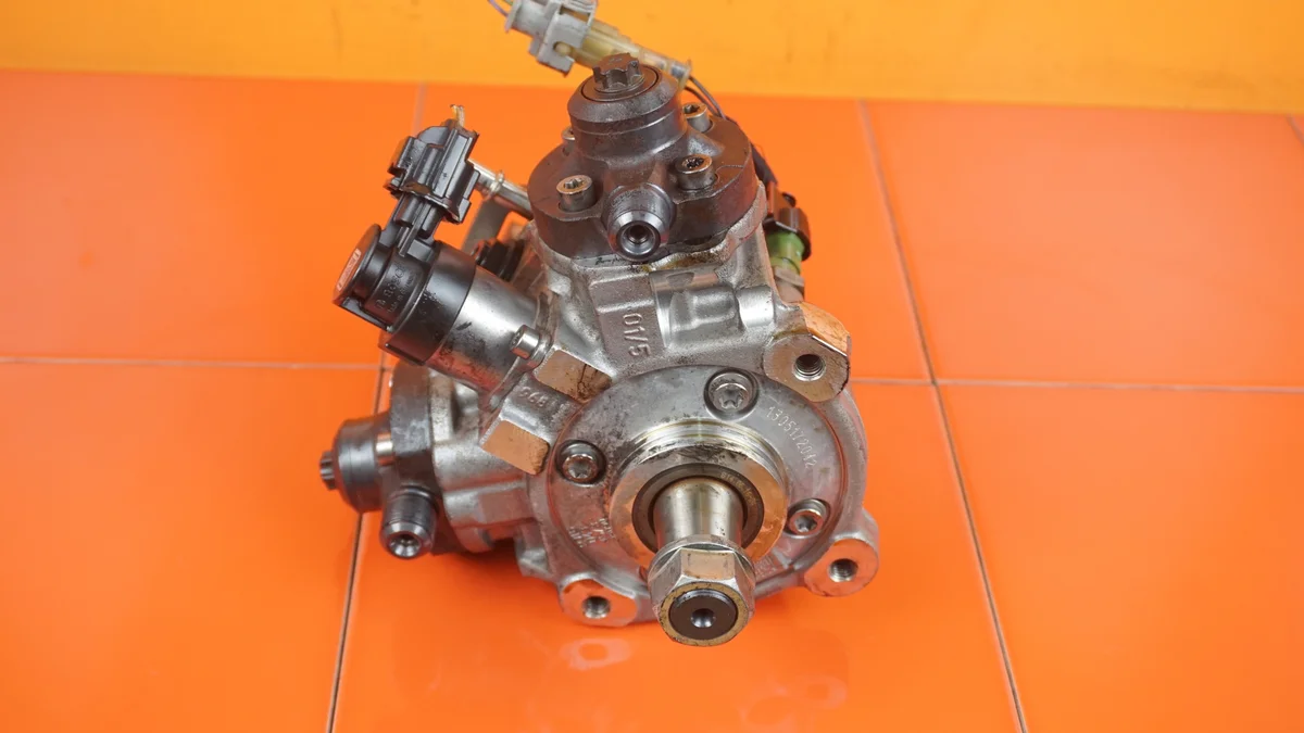 Einspritzpumpe Land Rover 3.0 TD V6 256KM image 5
