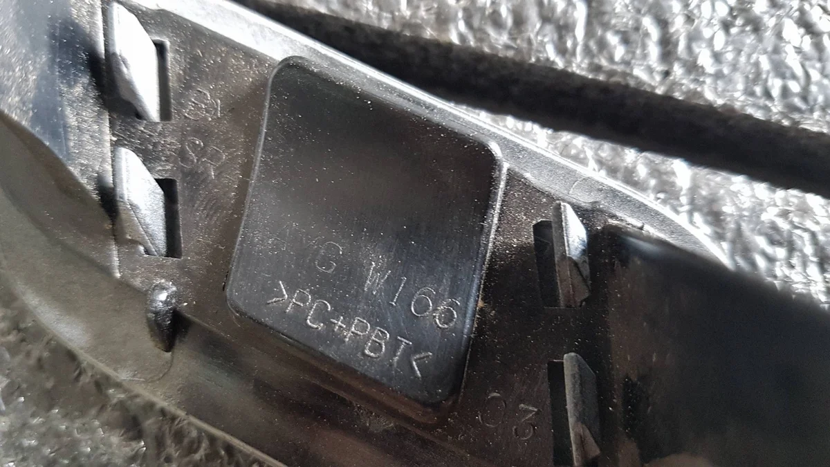 MERCEDES ML W166 AMG Scheinwerferreinigungsabdeckung Links image 5