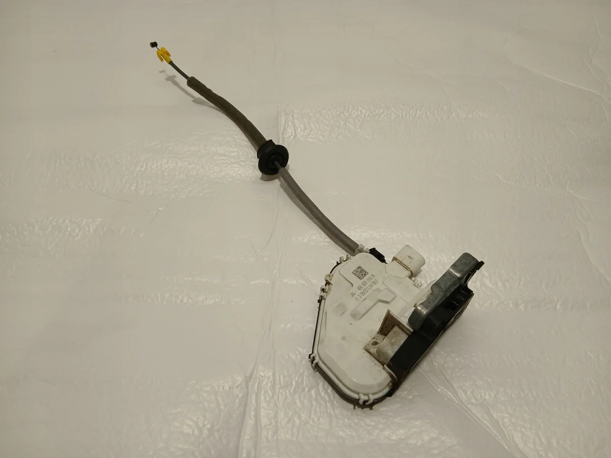 Audi A4 B9 Lås Dörr Höger Bak 4G0839016N