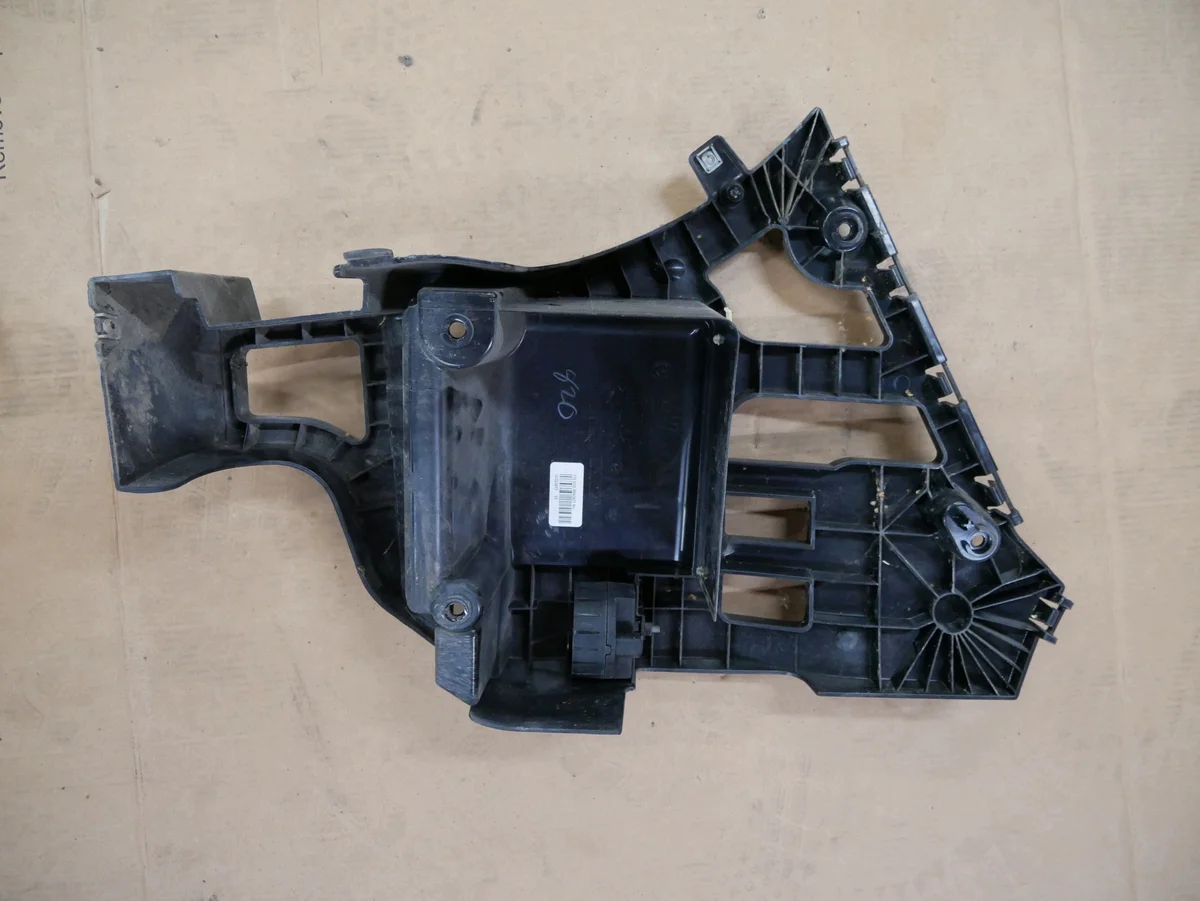 BMW F15 Soporte Derecho Parachoques Trasero
