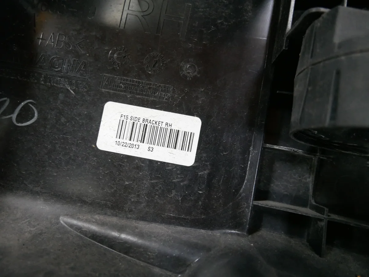 BMW F15 Halterung Stoßfänger Hinten Rechts image 4
