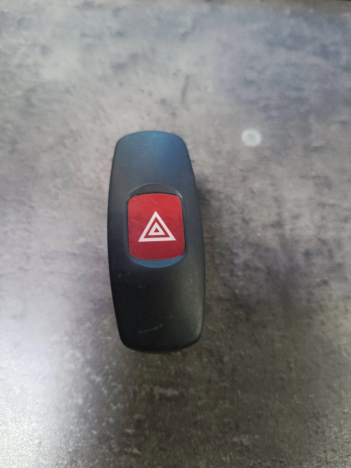 Interruttore Luci Emergenza Renault Laguna II 8200442724