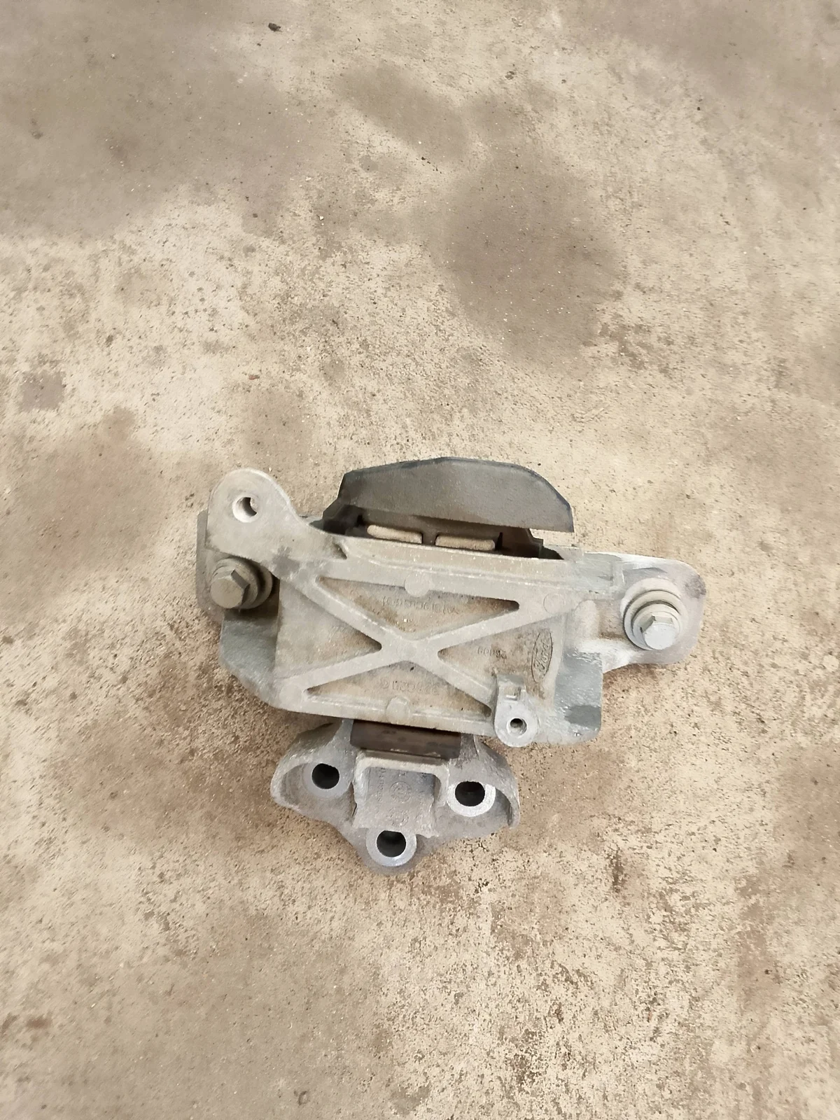 Ford Focus mk4 Engine Mount 1.0 Gearbox