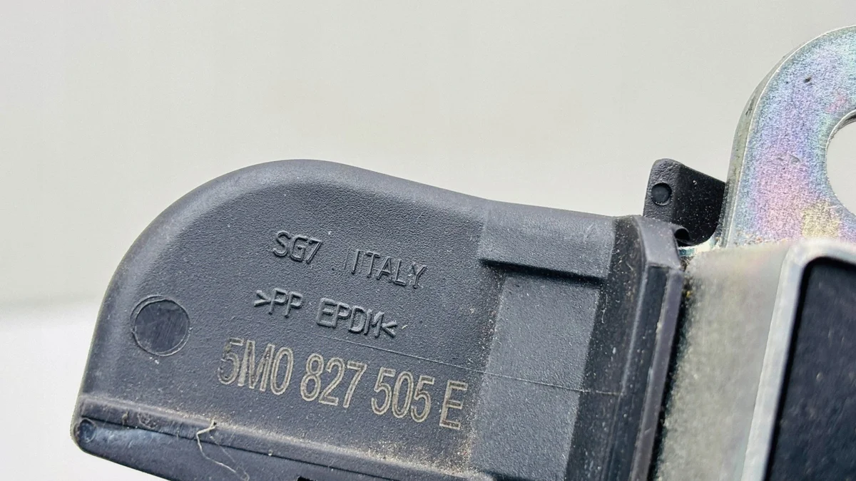 Serrure hayon VW Tiguan 5M0827505E image 5