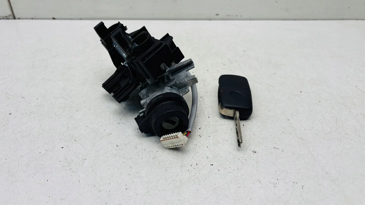 Volkswagen Tiguan 2013 virtalukko 1K0905851B image 4