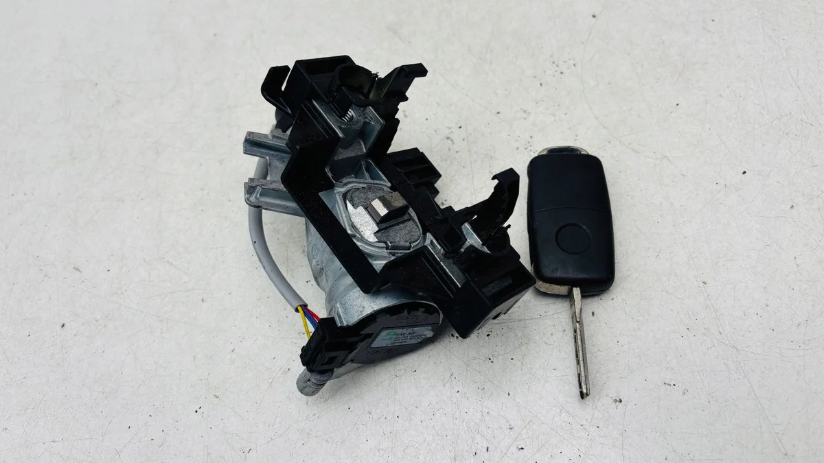 Volkswagen Tiguan 2013 virtalukko 1K0905851B image 5