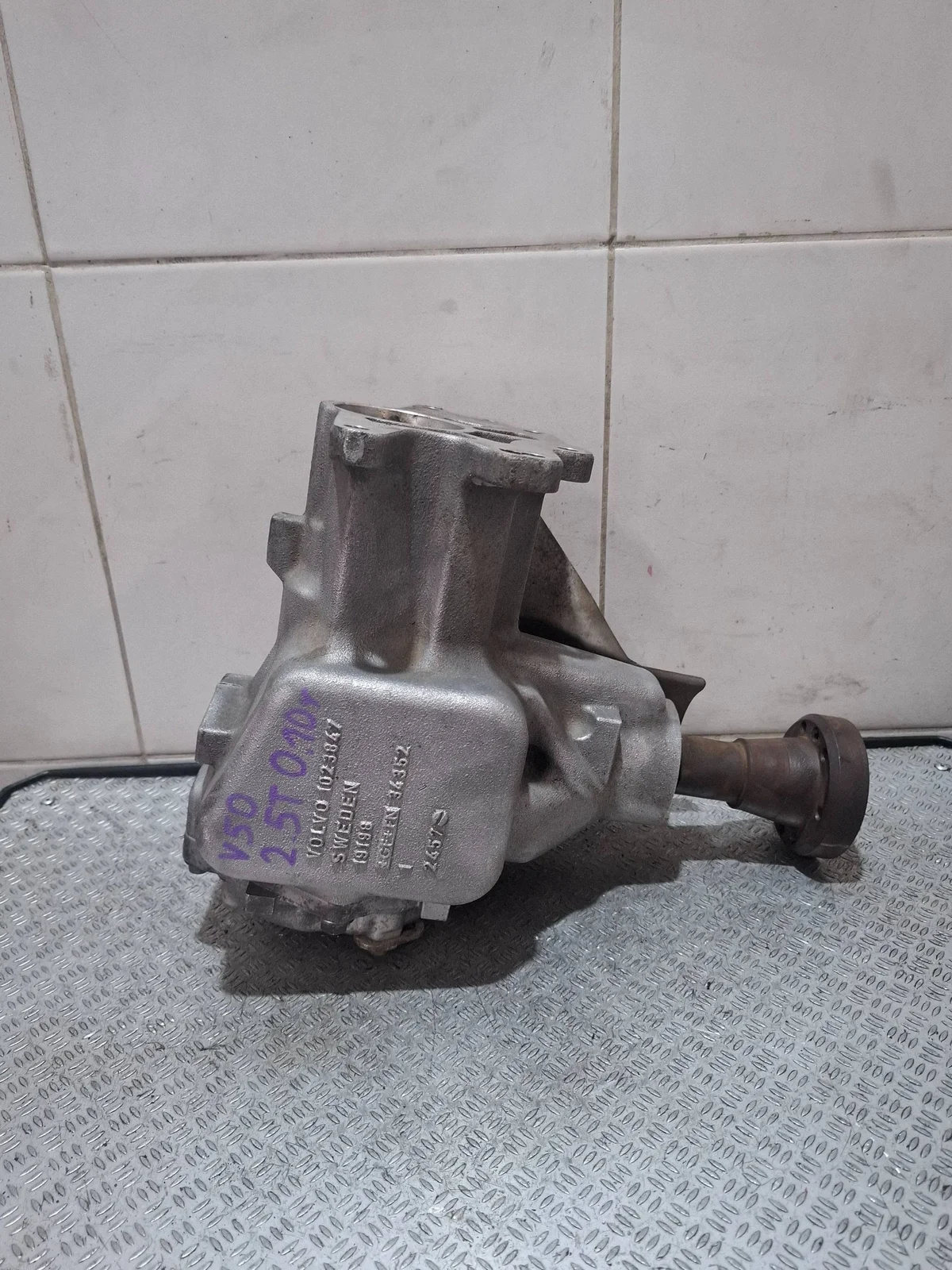 Getriebe-Reduktor Volvo V50 2,5 T 1023847