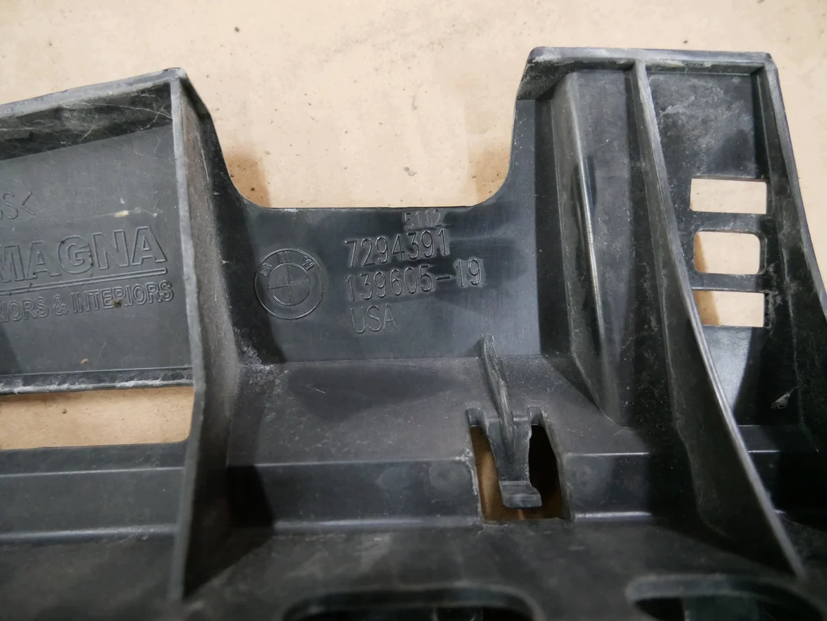 BMW F15 F85 Soporte Central Parachoques Trasero image 4