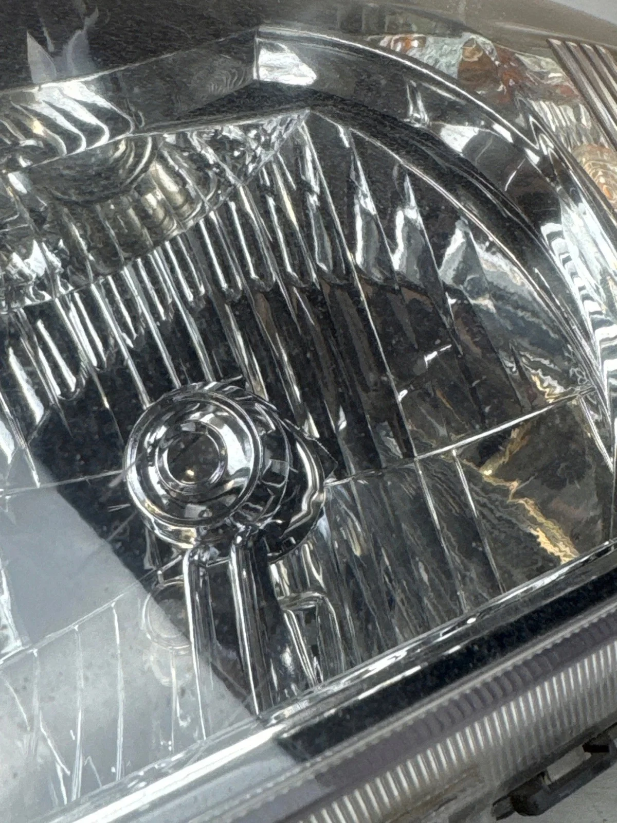 Phare avant gauche Chevrolet Cruze UK image 7