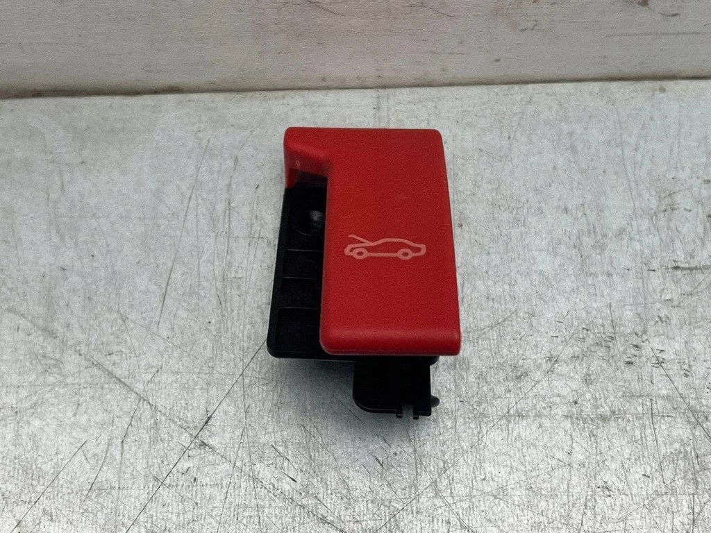 Öppningshandtag Motorhuv MERCEDES W204 A2228806901