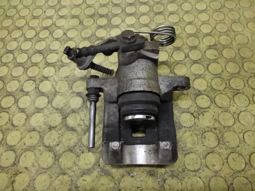 Audi A6 C5 2.5 TDI Bremssattel Rechts Hinten image 4