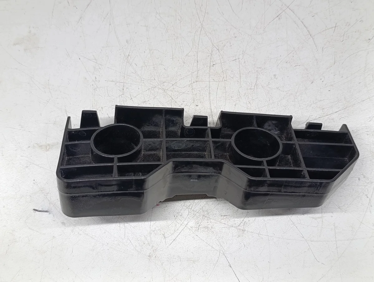 SA3H-2804421 Guia Para-choques BYD Usado image 3