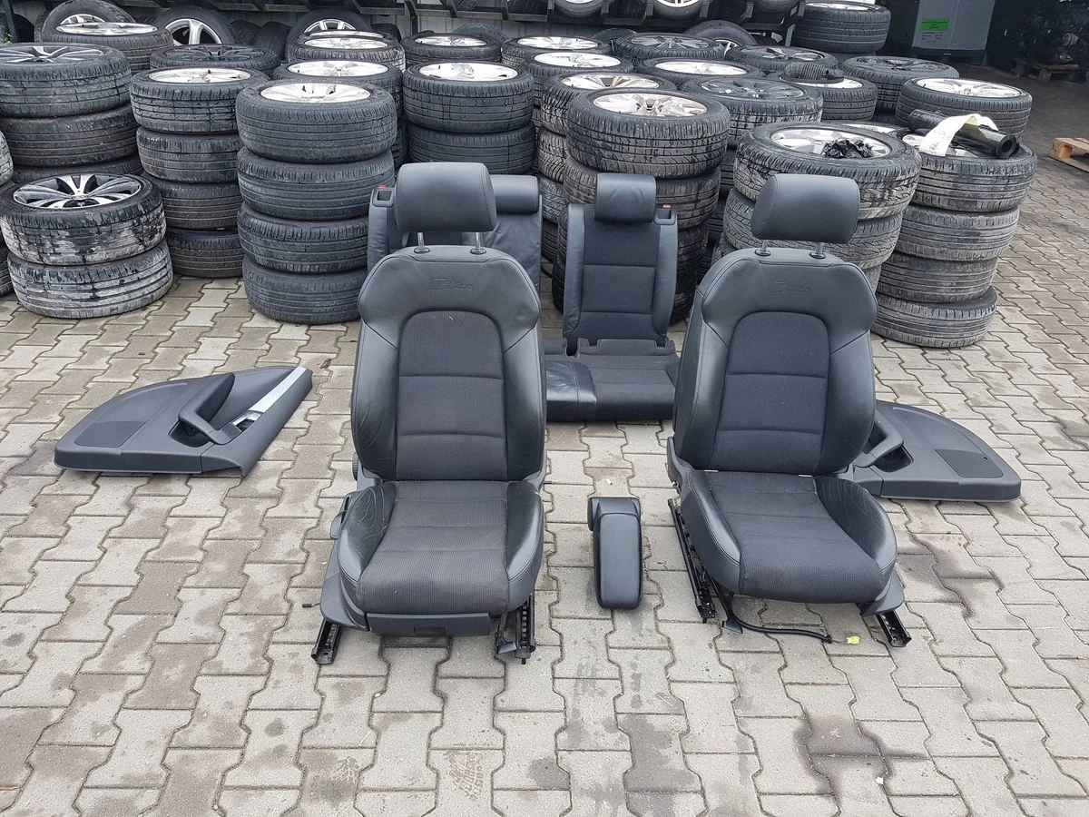 AUDI A3 8P 03-12 S-LINE SÄTEN HALVSKIN KANAPA