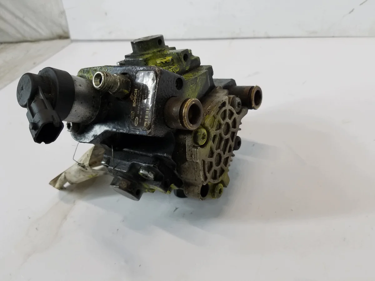 Bomba Inyectoras Kia Sorento 2.5 CRDI Usada image 3
