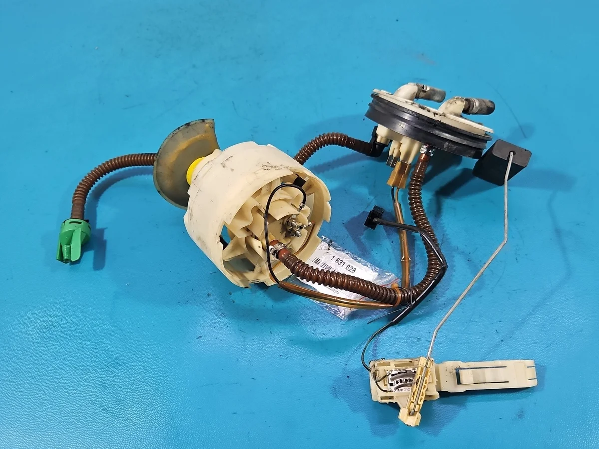 Kraftstoffpumpe Audi A4 B5 1.8 T 8D0201319