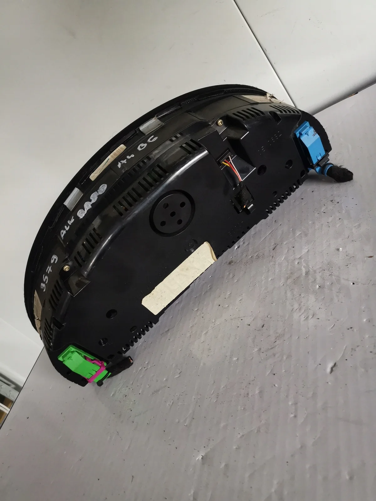 Compteur Audi A4 B6 2.0 essence image 4
