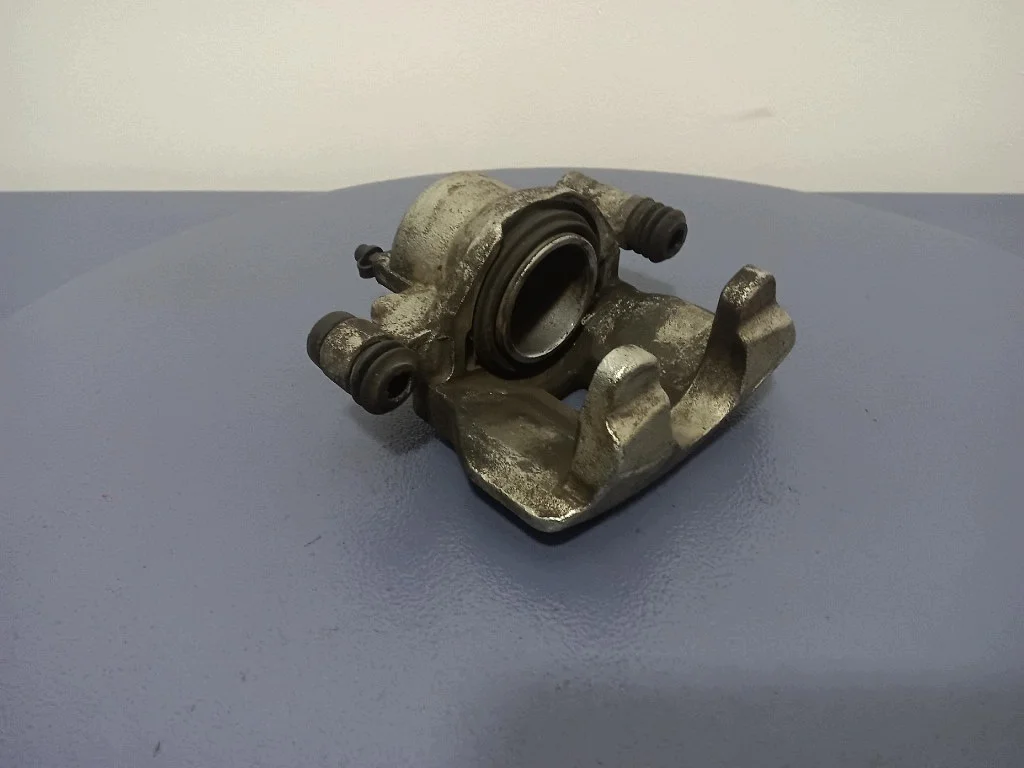 Bremssattel vorne links Mazda 6 GG 2.0 image 4