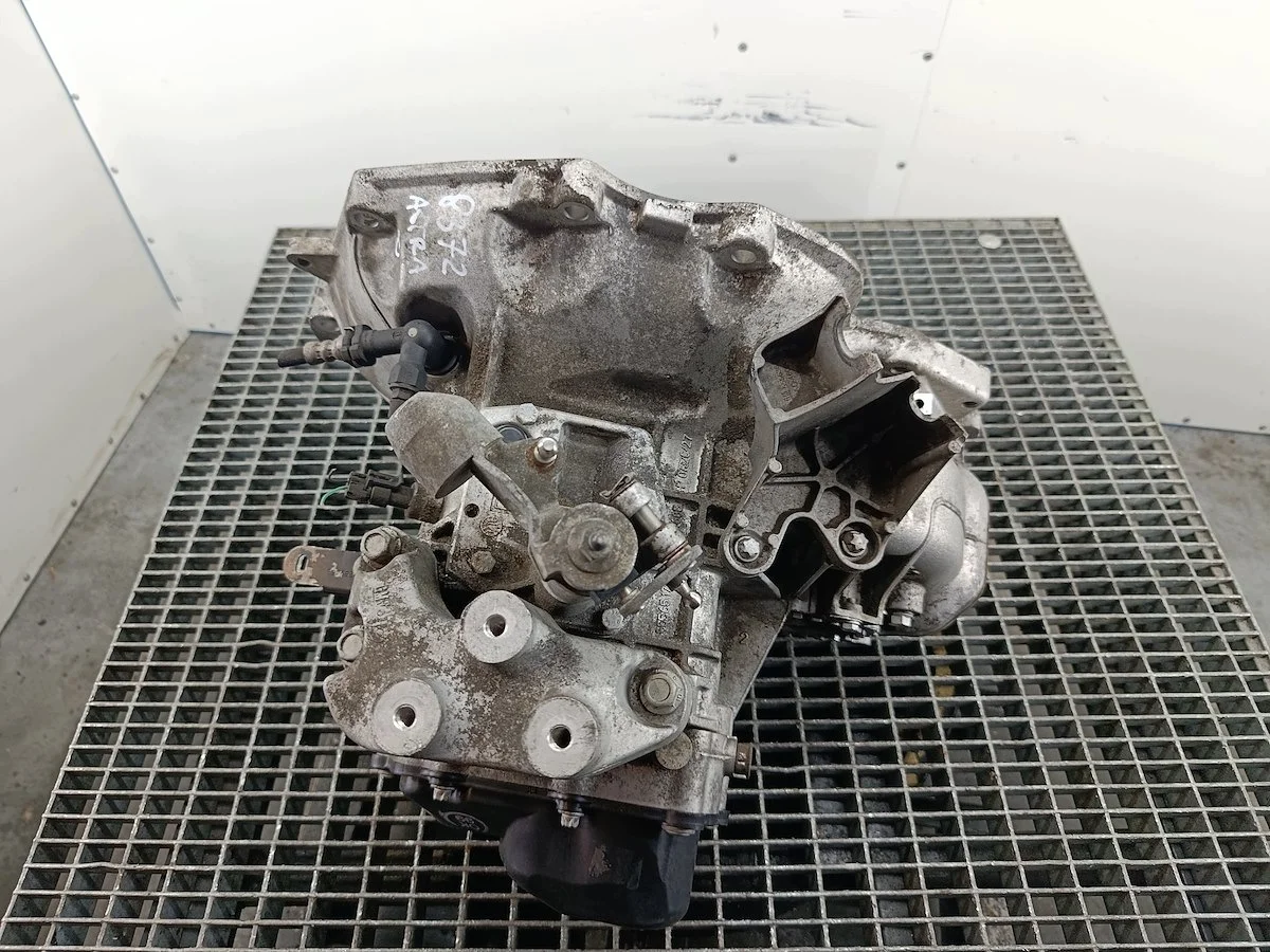 Getriebe Opel Astra J FL 1.6 16V AT4S394 image 4