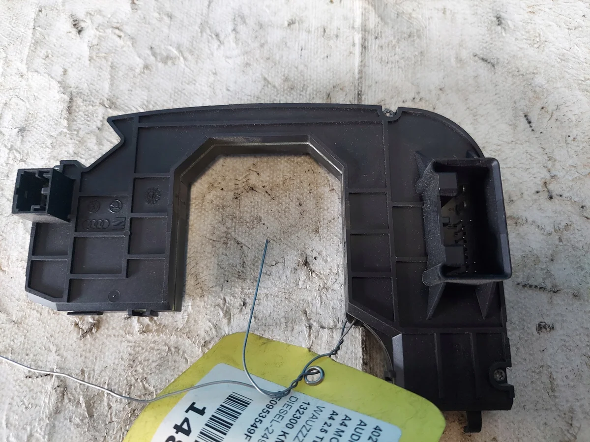 Module direction Audi A4 B6 8E0953549F image 3