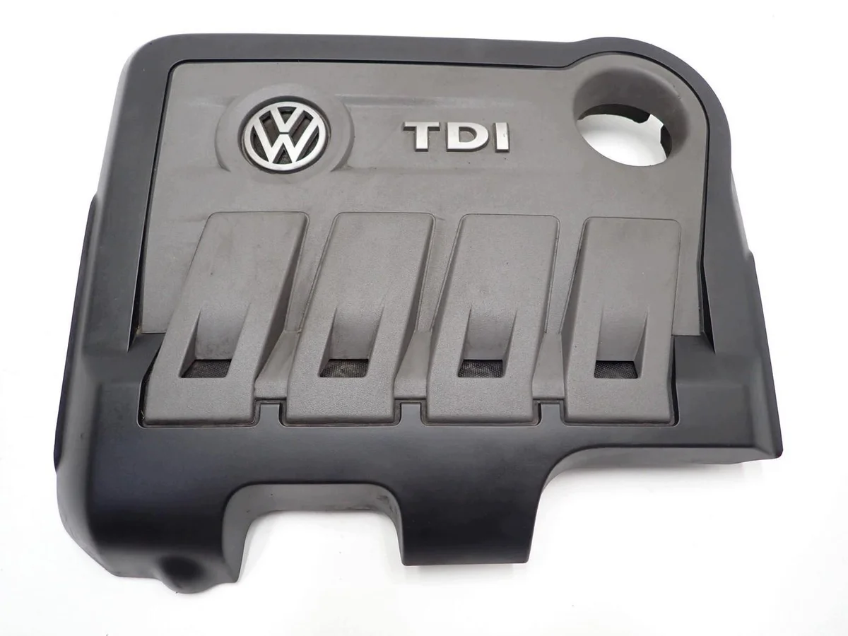 Tampa do Motor 03L103925 VW Touran 1.6 TDI Usada