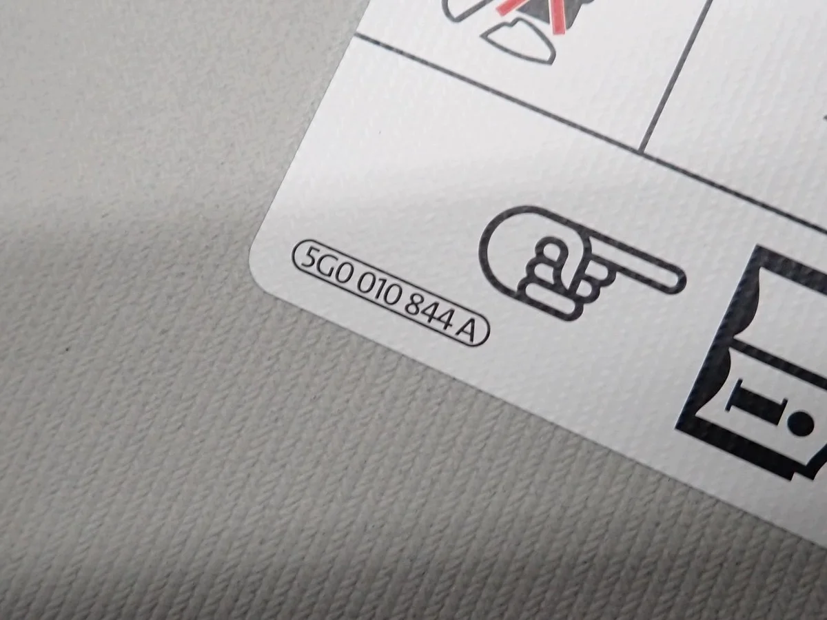 5G0010844A ZXC Pare-soleil droit SEAT LEON III image 4