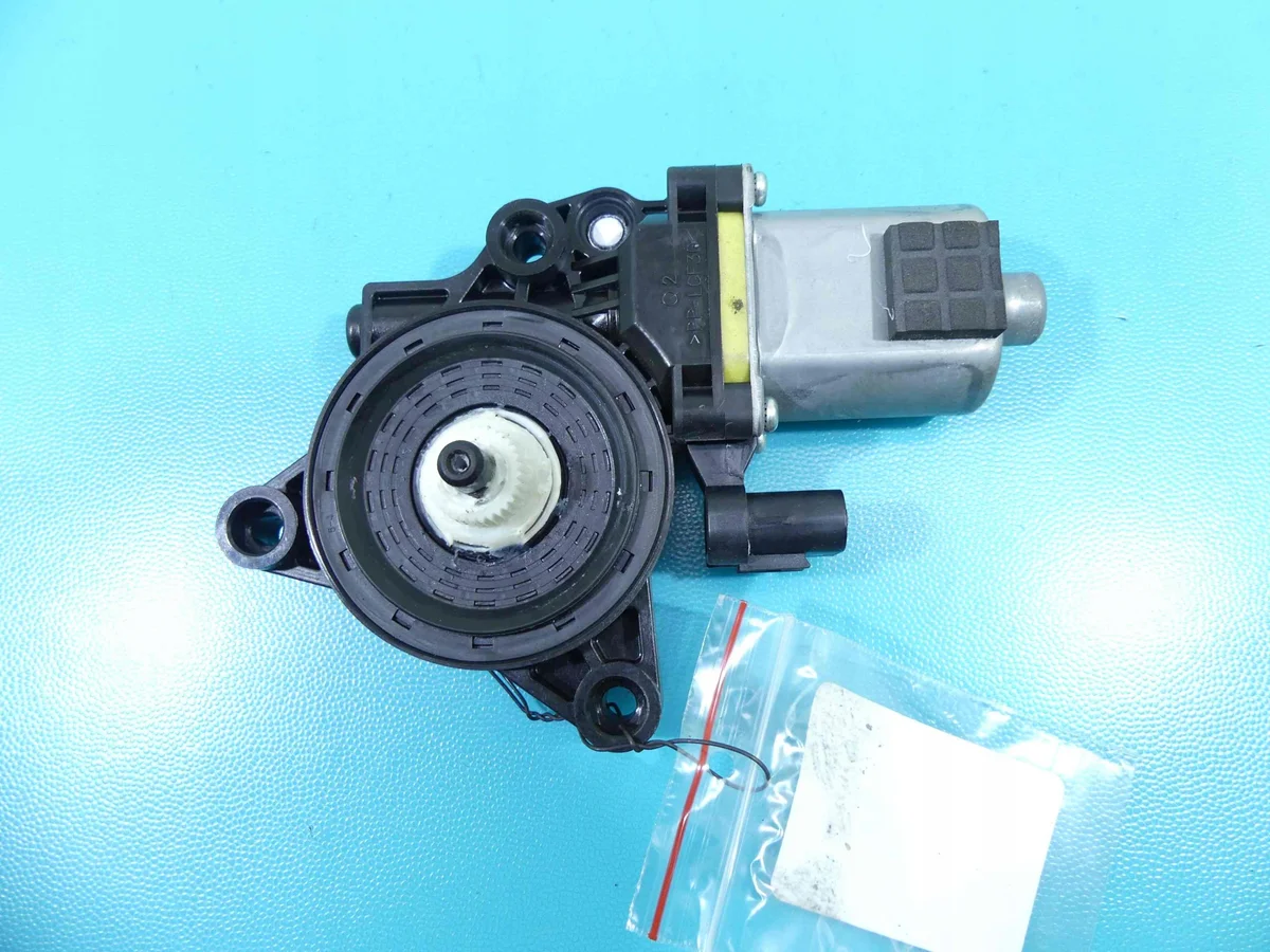 Levier de vitre Kia Sportage IV 82450-F1000