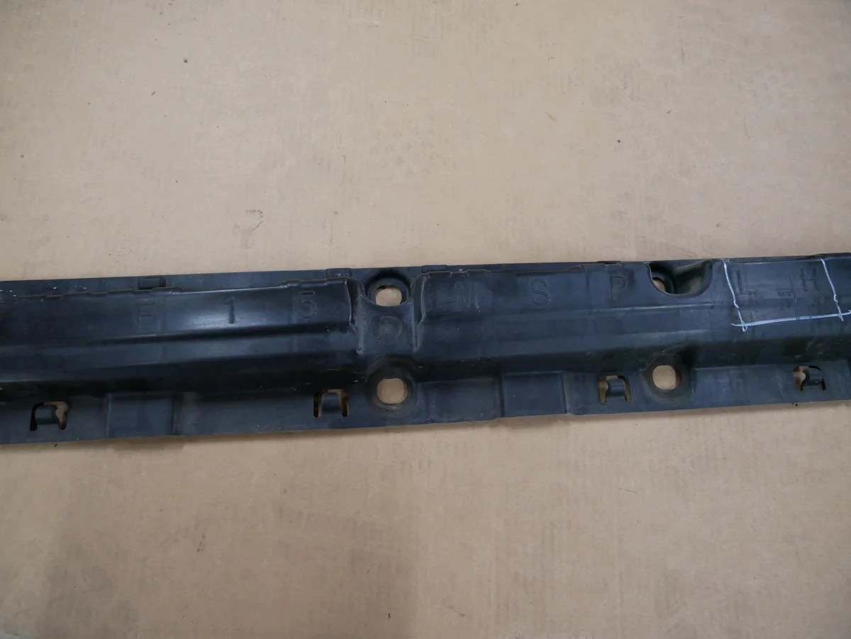 BMW F15 F85 Halterung Schweller Links M-Paket image 4