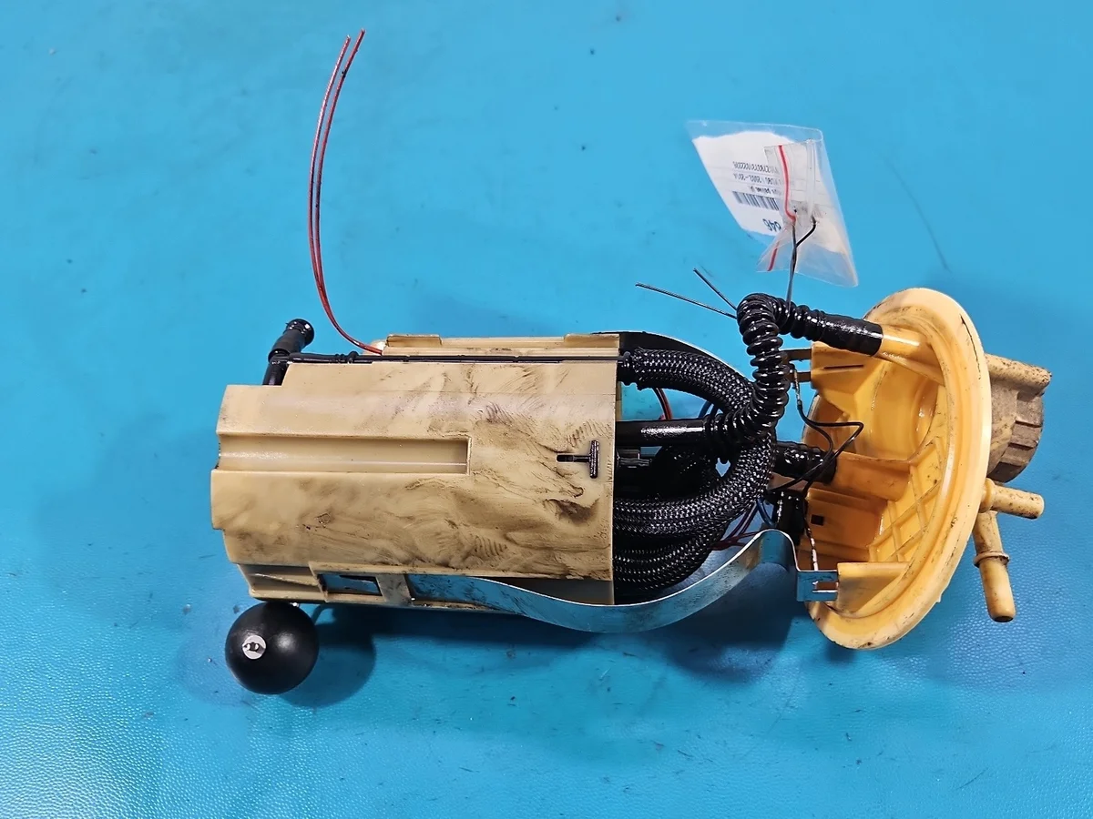 Pompe à carburant Volvo XC90 I 2.4 D5