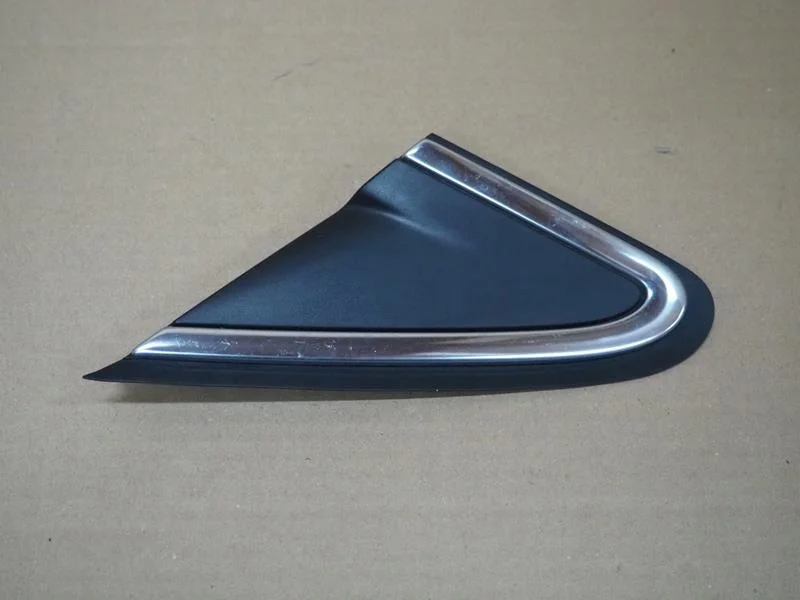 Tappo parafango anteriore sinistro Peugeot 208