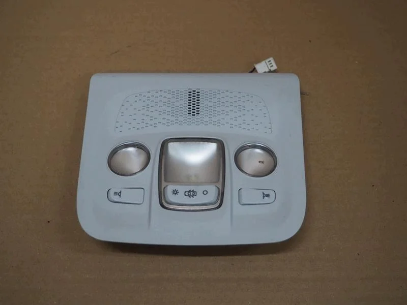 Lampe plafonnier micro Peugeot 208 9673810977
