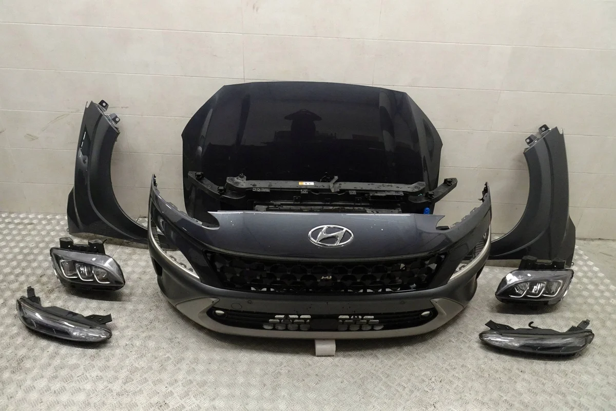HYUNDAI KONA Maschera Anteriore Usata