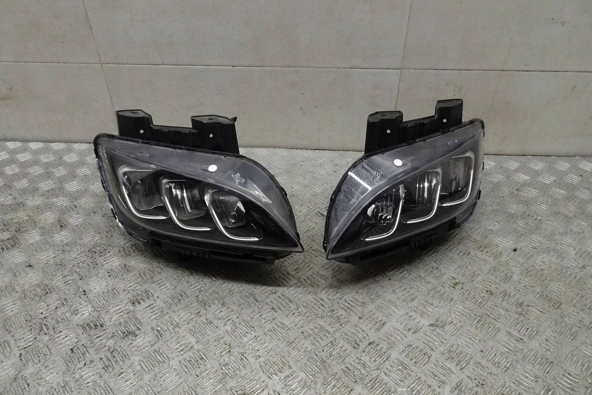 HYUNDAI KONA Maschera Anteriore Usata image 7