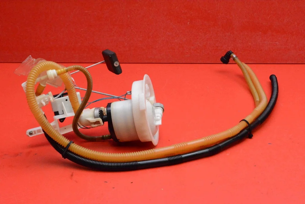 Geber Kraftstoff BMW E90 E91 2.0i 08-13