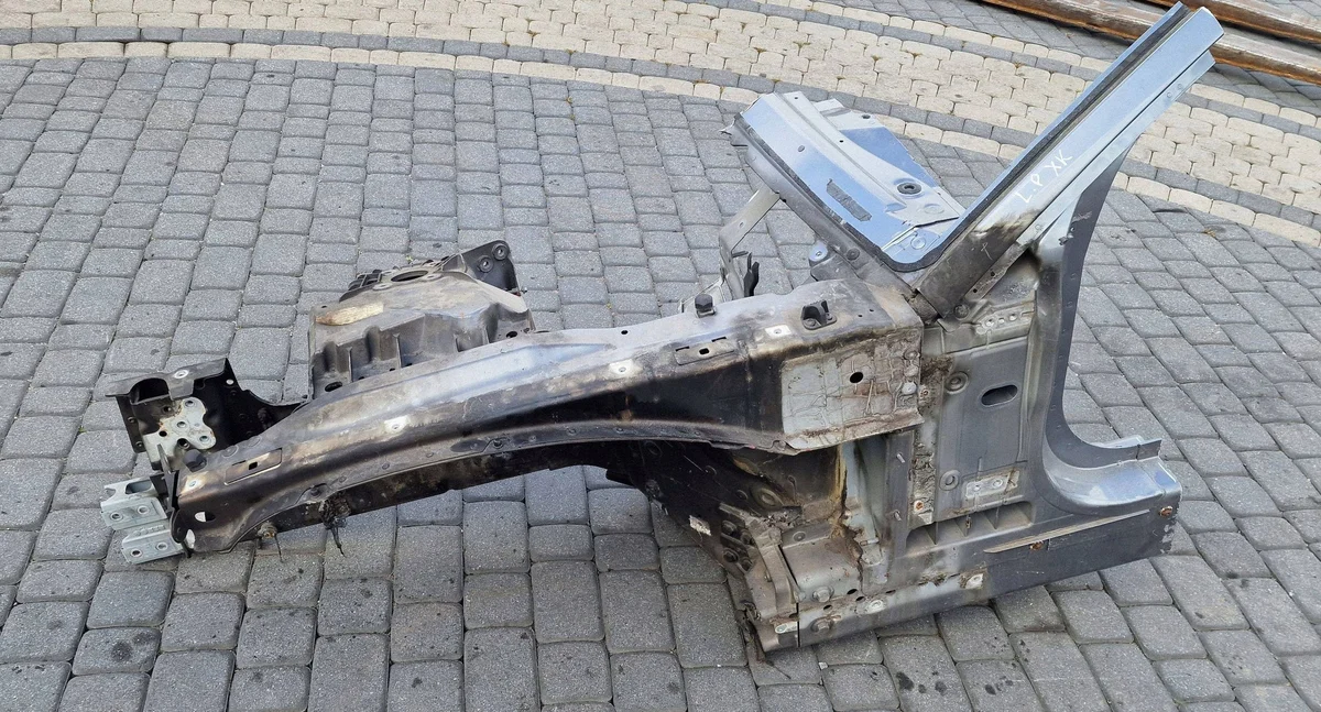 Jaguar XK X150 Vorderteil links gebraucht image 3