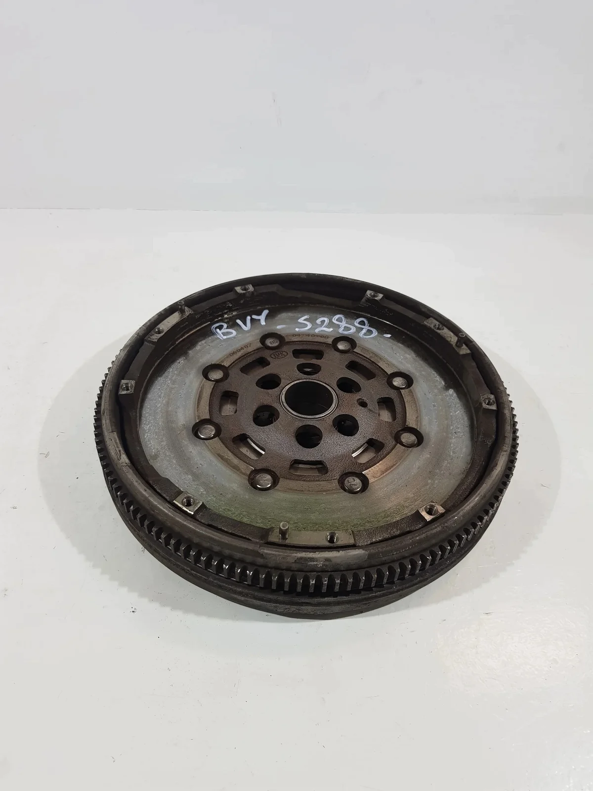 Schwungrad 06F105264D VW Touran Golf V Audi image 3