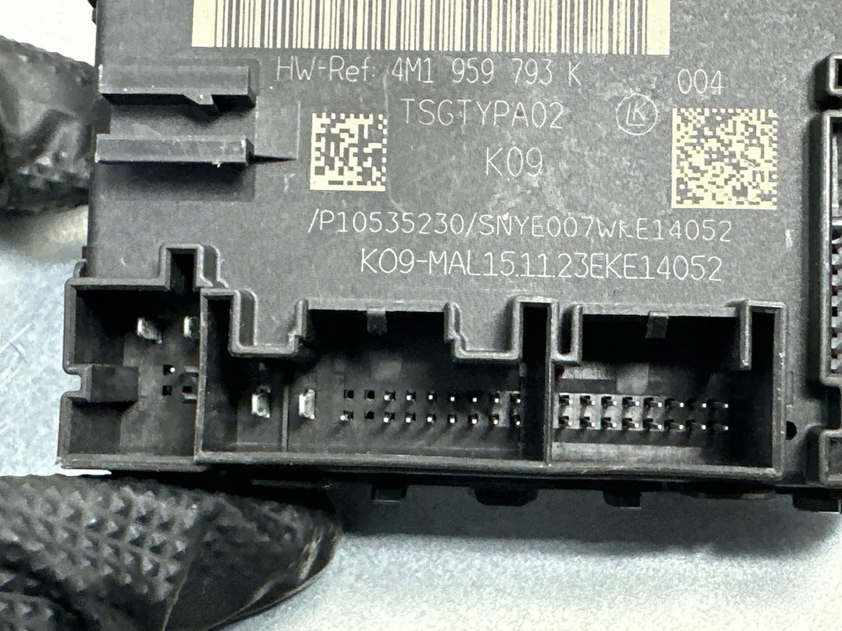 Module Deur VW Touareg III 4M1959793K Links image 6