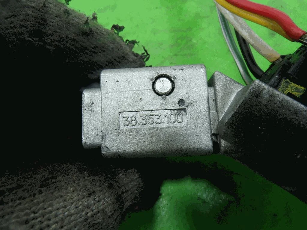 Peugeot 307 Ignition Switch F-395421- image 4