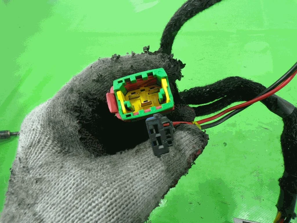Peugeot 307 Ignition Switch F-395421- image 5