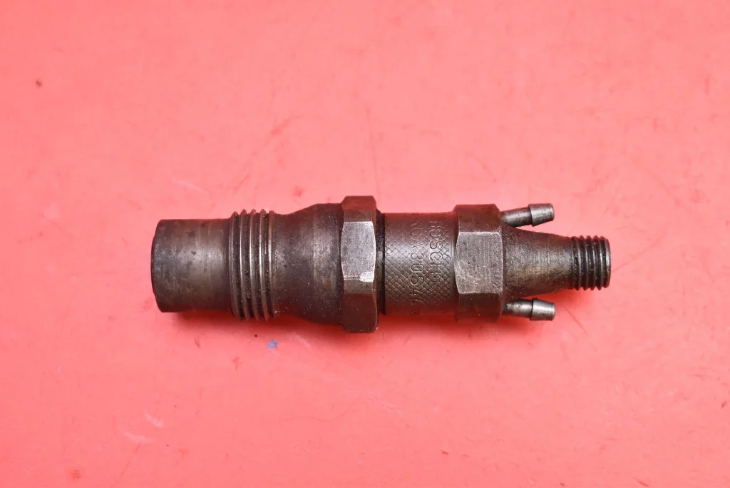 Injector KCA30S44 VW Transporter T4 2.4 D