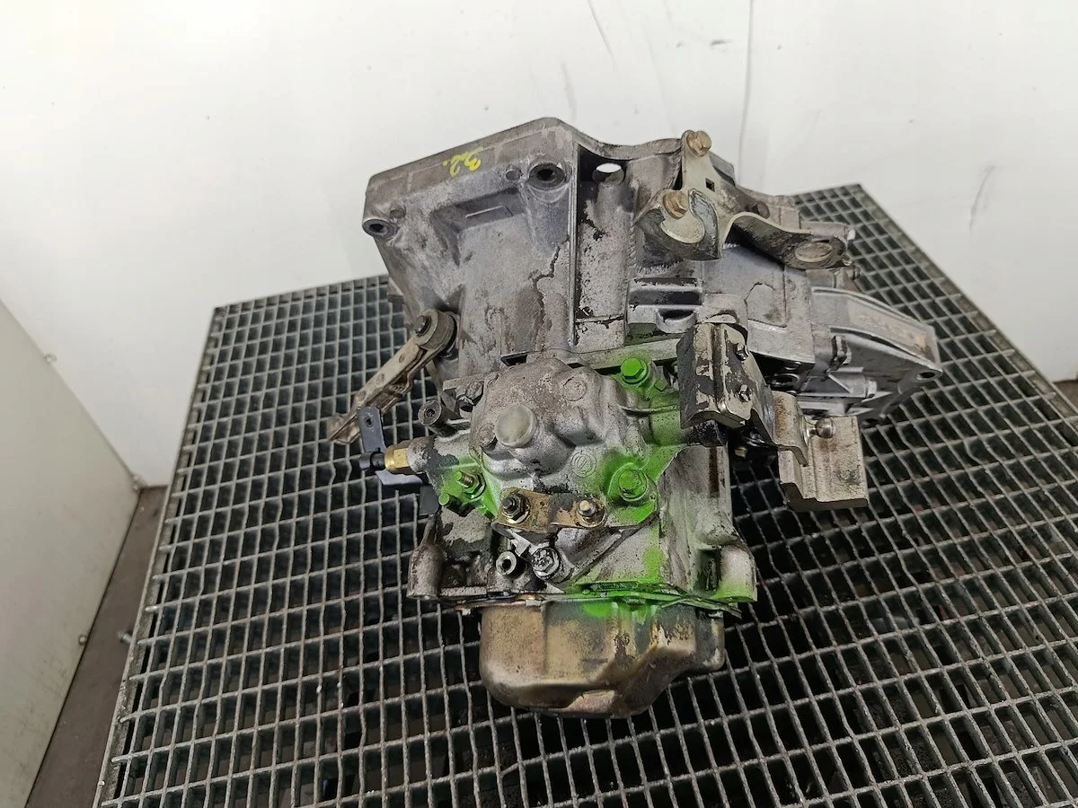 Getriebe FIAT GRANDE PUNTO 1.4 8V 55196336 image 3