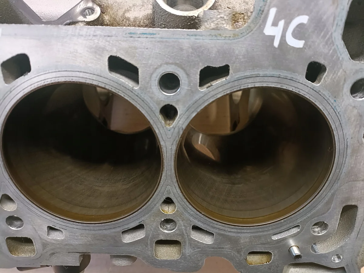 Audi OE 06M103023CS Usado image 3