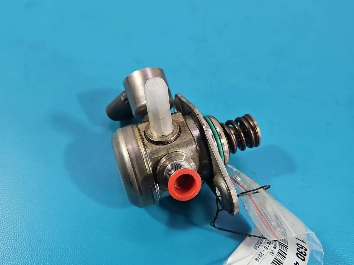 Kraftstoffpumpe Infiniti QX30 2.0 T gebraucht image 3