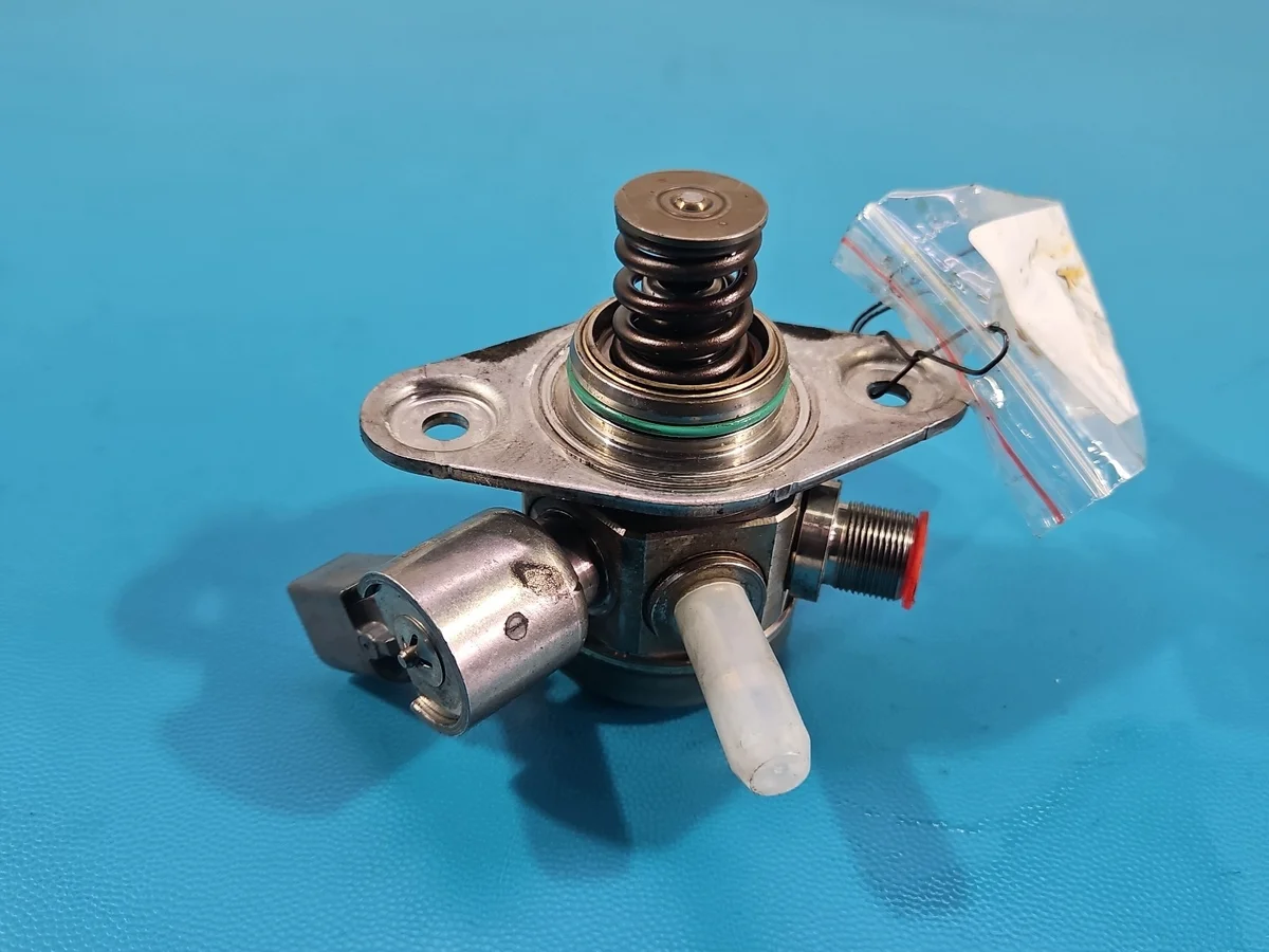 Kraftstoffpumpe Infiniti QX30 2.0 T gebraucht image 6