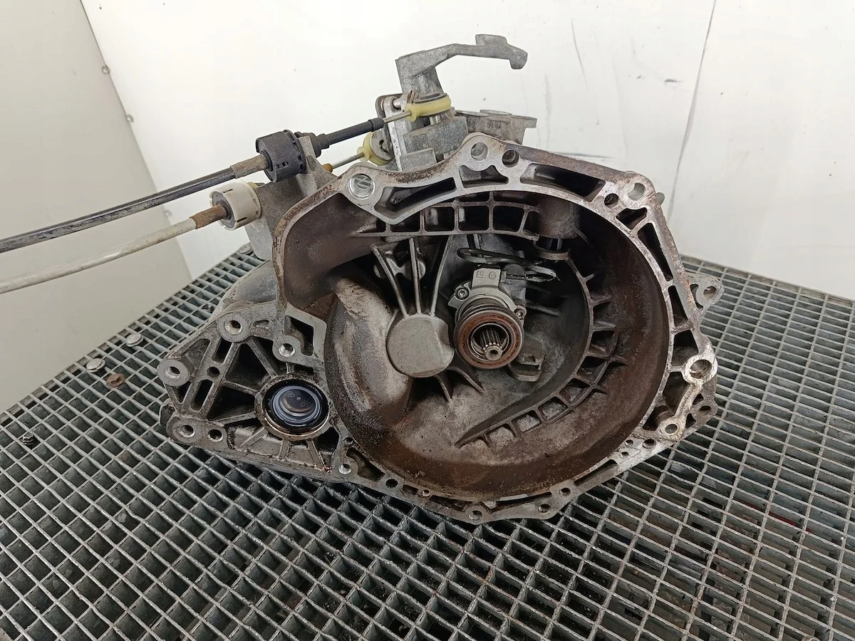 Versnellingsbak Opel Vectra C 1.8 16V F17C394