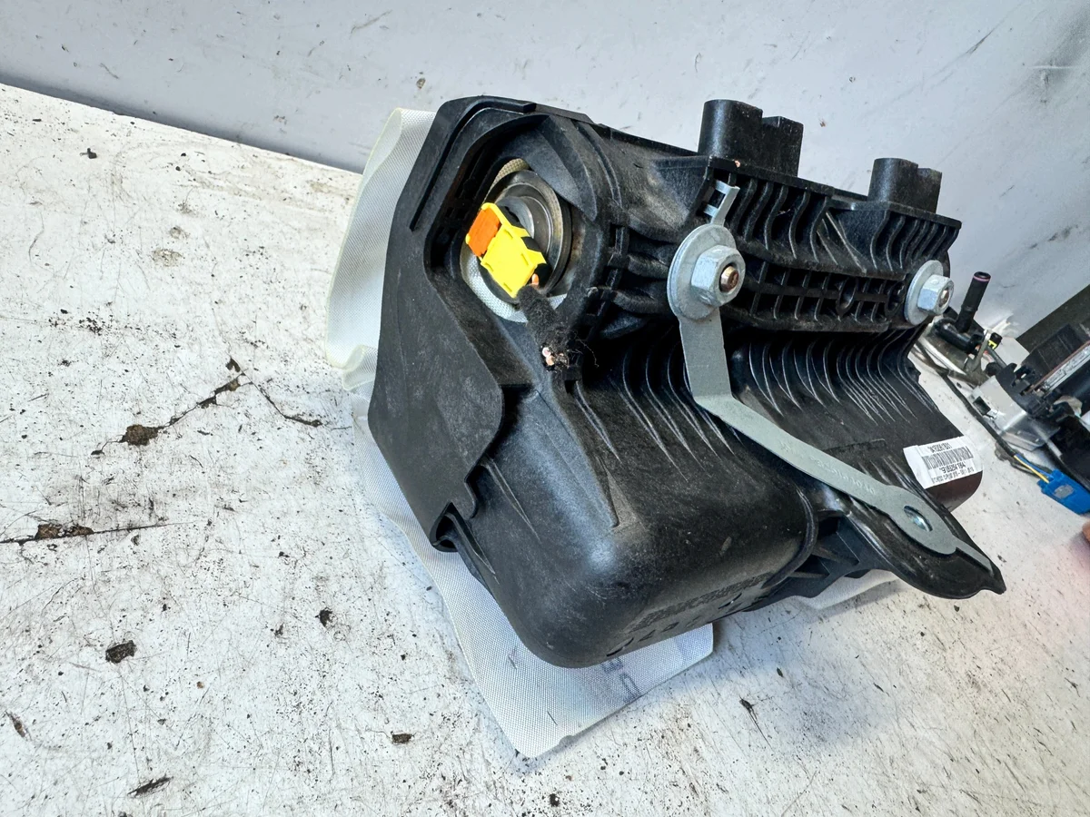 Opel Corsa E Airbag Konsole Original 96852873 image 4