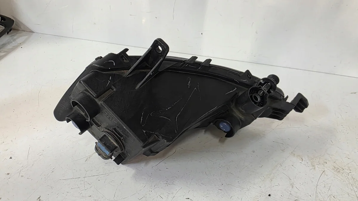 Halogen vänster VW Golf VII Lift 5G0941661F image 4