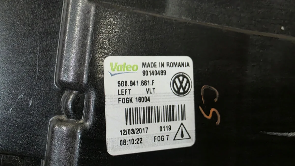 Halogen vänster VW Golf VII Lift 5G0941661F image 6