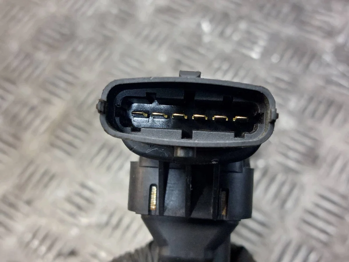 Zündspule Opel Corsa D 1.2 16V gebraucht image 4